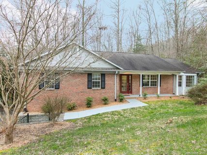 505 Hunters Glen Lane sold home in Hunters Glen, Hendersonville, NC