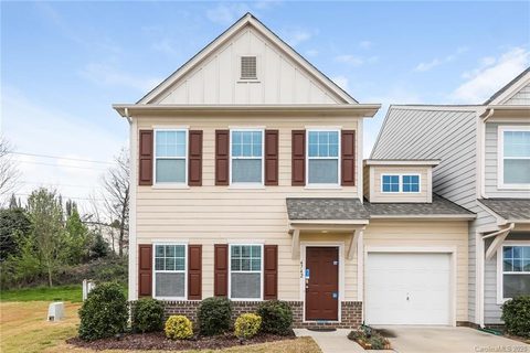 4742 Tradd Circle
