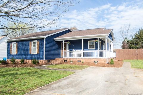 3530 Farm Lake Drive