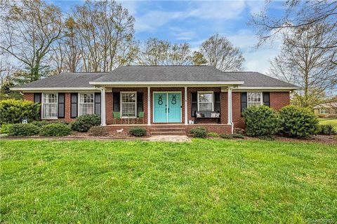 209 Falling Tree Lane