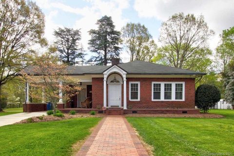 221 Ridgeway Avenue