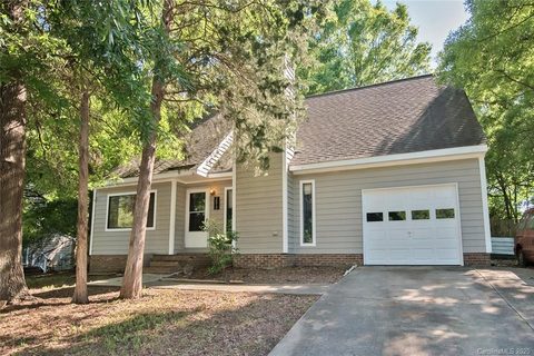 2012 Mary Ann Drive sold home in Woodland Station, Charlotte, NC