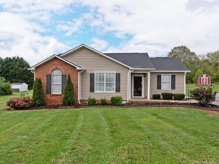 5306 Stonewood Drive sold home in Parkwood Crossing, Monroe, NC