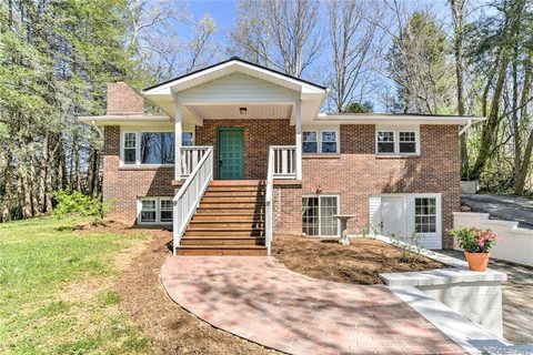 209 Lyndon Lane