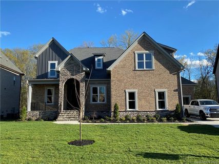 11749 James Richard Drive sold home in Vanderbilt At Providence, Charlotte, NC