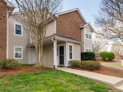 7808 Renaissance Court A sold condo in Renaissance Gardens, Charlotte, NC