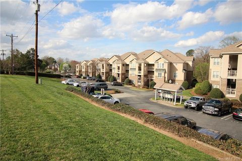 103 Pier 33 Drive 207