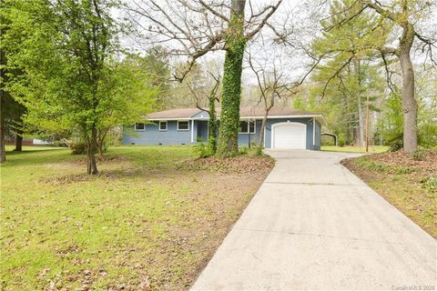 380 Lariat Circle sold home in Colonial Downs, Salisbury, NC