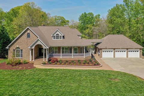 182 Windwood Lane