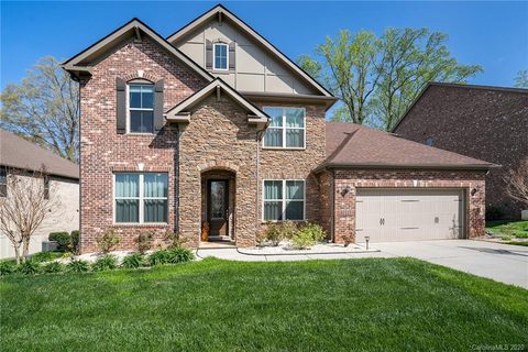 126 Kingsdown Avenue sold home in Arborway, Charlotte, NC