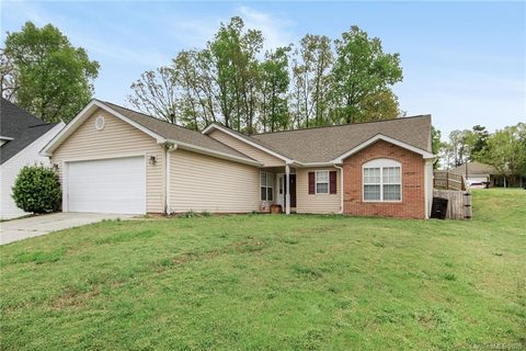 1530 Hollythorne Drive