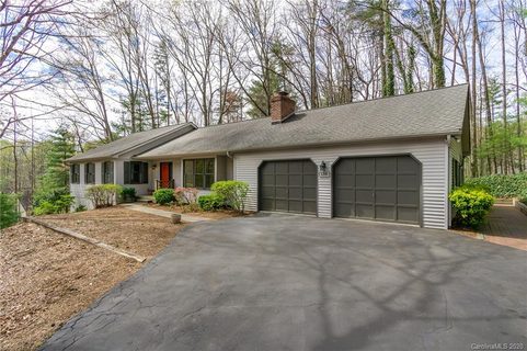 130 Foothills Drive sold home in Hidden Hills, Hendersonville, NC