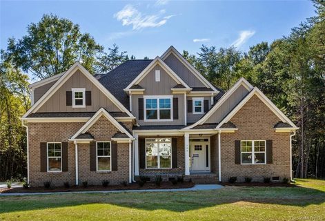 566 Sand Trap Drive