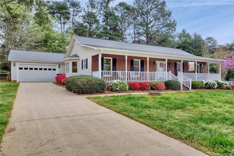 525 Roger Drive sold home in Homestead Hills, Salisbury, NC