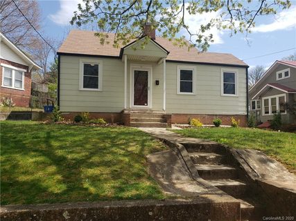 34 Maple Crescent Street