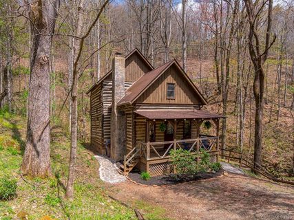 633 Creekside Drive