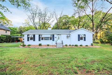 4525 Castleton Road sold home in Craigmore Hills, Charlotte, NC