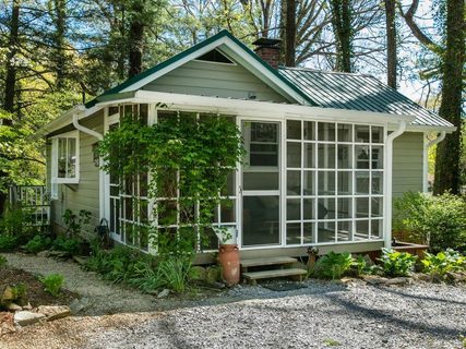 706 Bryan Avenue sold home in Juanita Hill, Hendersonville, NC