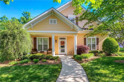 13216 Old Compton Court sold home in The Cottages, Pineville, NC