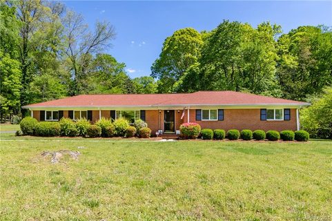 8211 Hickory Drive sold home in Hickory Acres, Charlotte, NC