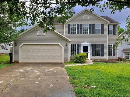 5813 Falls Ridge Lane