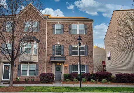 Previously sold for $259,000