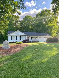 1529 Silver Court sold home in Silver Creek, Dallas, NC