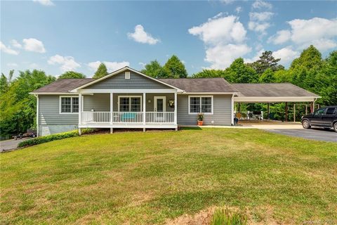 616 Southern Pines Place