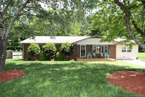 4325 Eastridge Drive