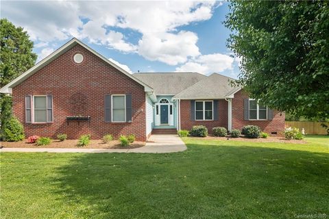 3125 Monte Drive