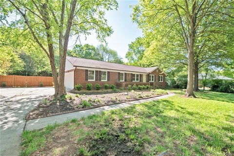 8407 Wonderwood Lane sold home in Rocky River Acres, Harrisburg, NC