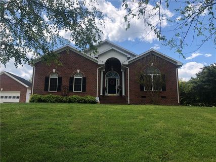 18 Greenway Drive