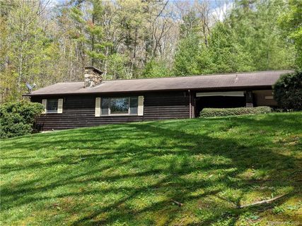 676 Mountain Haven Drive sold home in Mountain Haven Estates, Mars Hill, NC