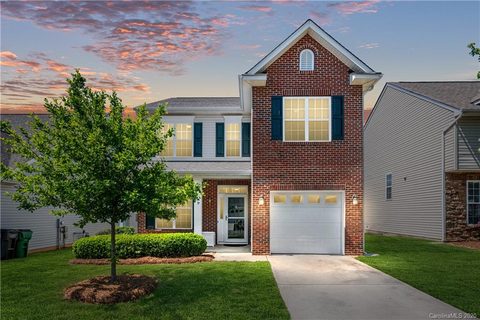 9317 Longstone Lane 370 sold home in Daventry At Southampton Commons, Charlotte, NC