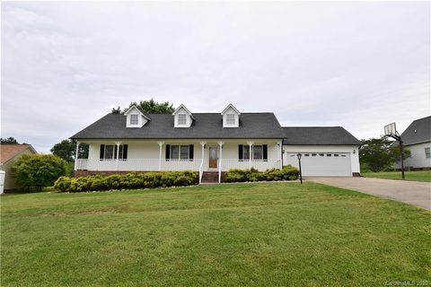 2545 Old Pond Drive