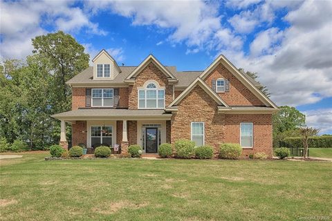 138 Gleniris Trail