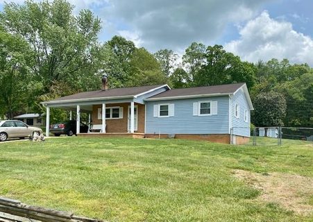 2430 Mt Herman Heights sold home in Mt Herman Heights, Hudson, NC