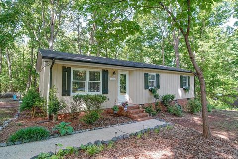 8635 Lochinvar Drive