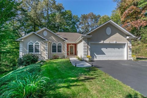 28 Spring Lake Drive sold home in Spring Lake Estates, Mills River, NC