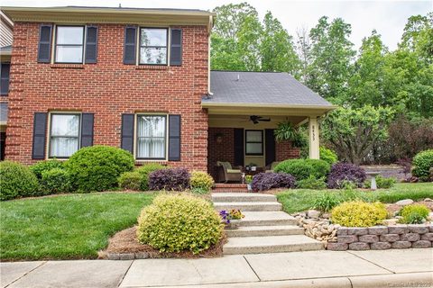 8433 Coulwood Oak Lane sold townhome in Coulwood Oaks, Charlotte, NC