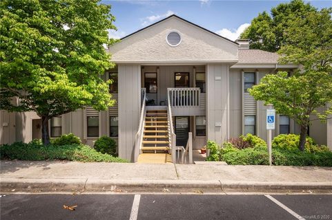 504 Abbey Circle E4