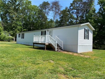 125 Island View Drive