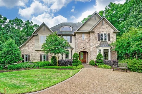 Previously sold for $652,000