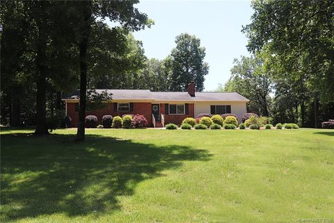 1717 Marlwood Circle sold home in Marlwood Acres, Charlotte, NC