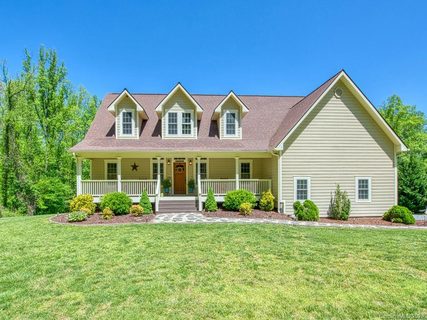 162 April Park sold home in Pinnacle Ridge, Waynesville, NC