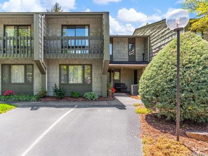 80 Ninevah Road C-123