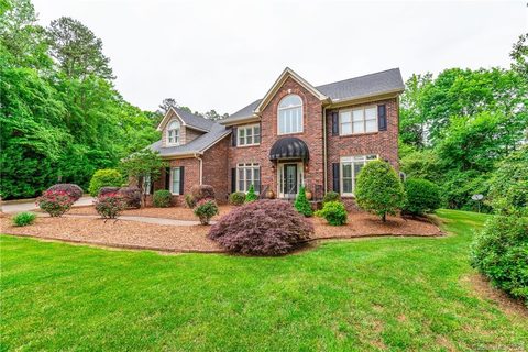 517 Sebring Drive sold home in Harbortowne, Belmont, NC