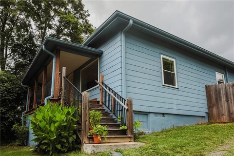 26 Huntington Street sold home in Hazzard Heights, Asheville, NC
