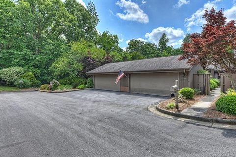 5342 Sandtrap Lane