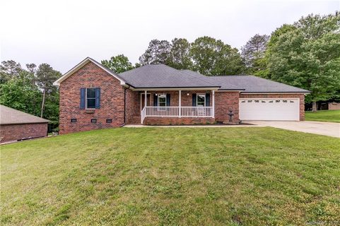 6604 Forest Creek Drive